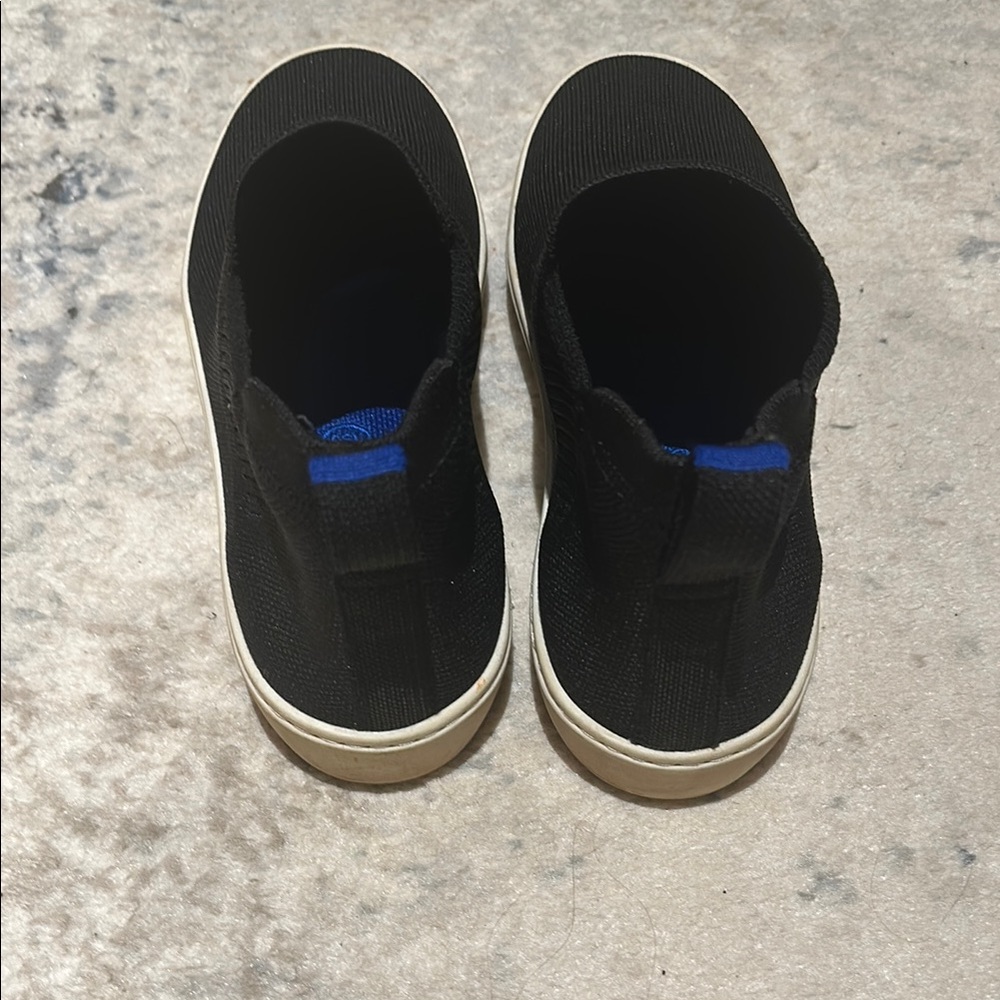 Black Rothys Women’s Shoes - Picture 2 of 6